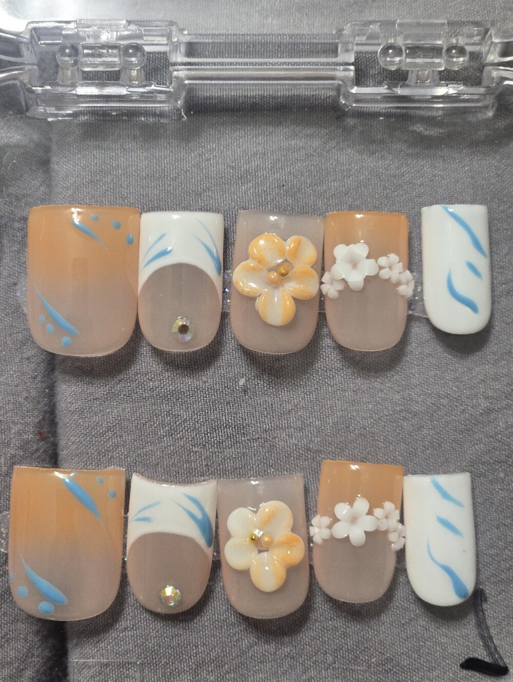 Peach & White Floral 3D Press-On Nail Set